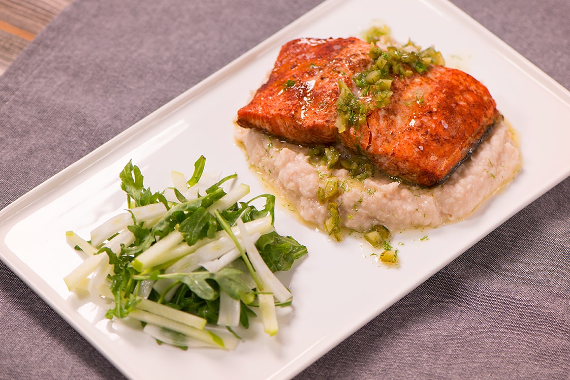 Salmon with White Bean Mash &amp; Dill Sauce - Mains Recipe